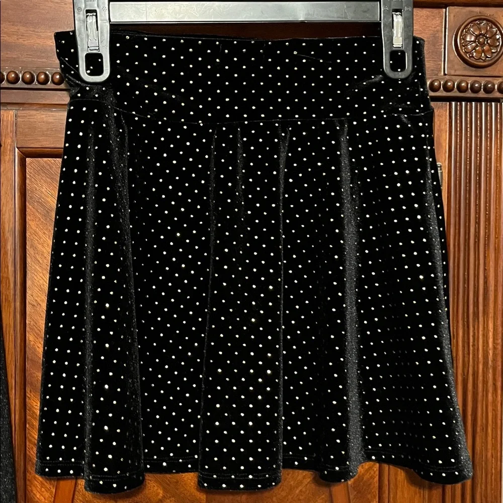 btween Black ‘Velvet Like’ Girl’s Skirt Set with Gold Polka Dots